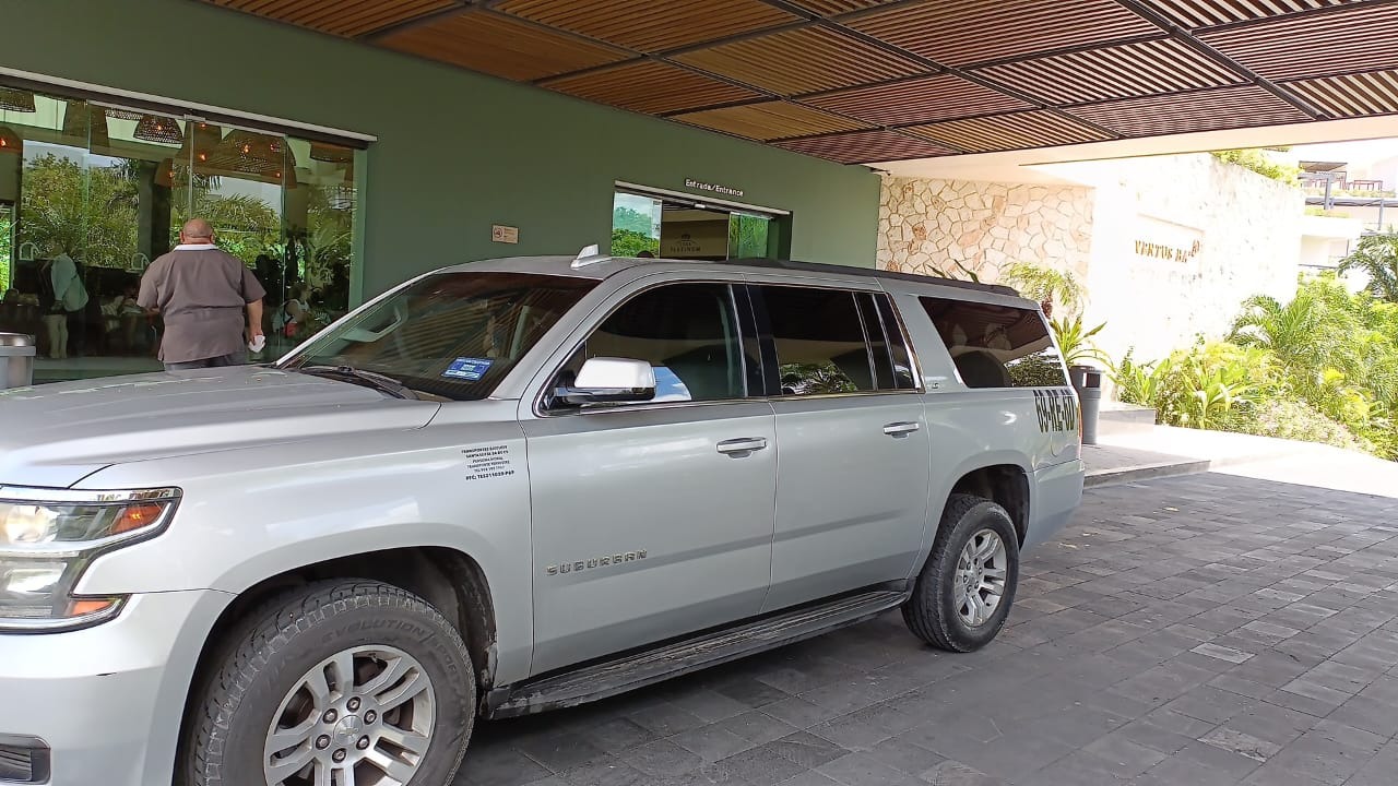 Tour group boarding van